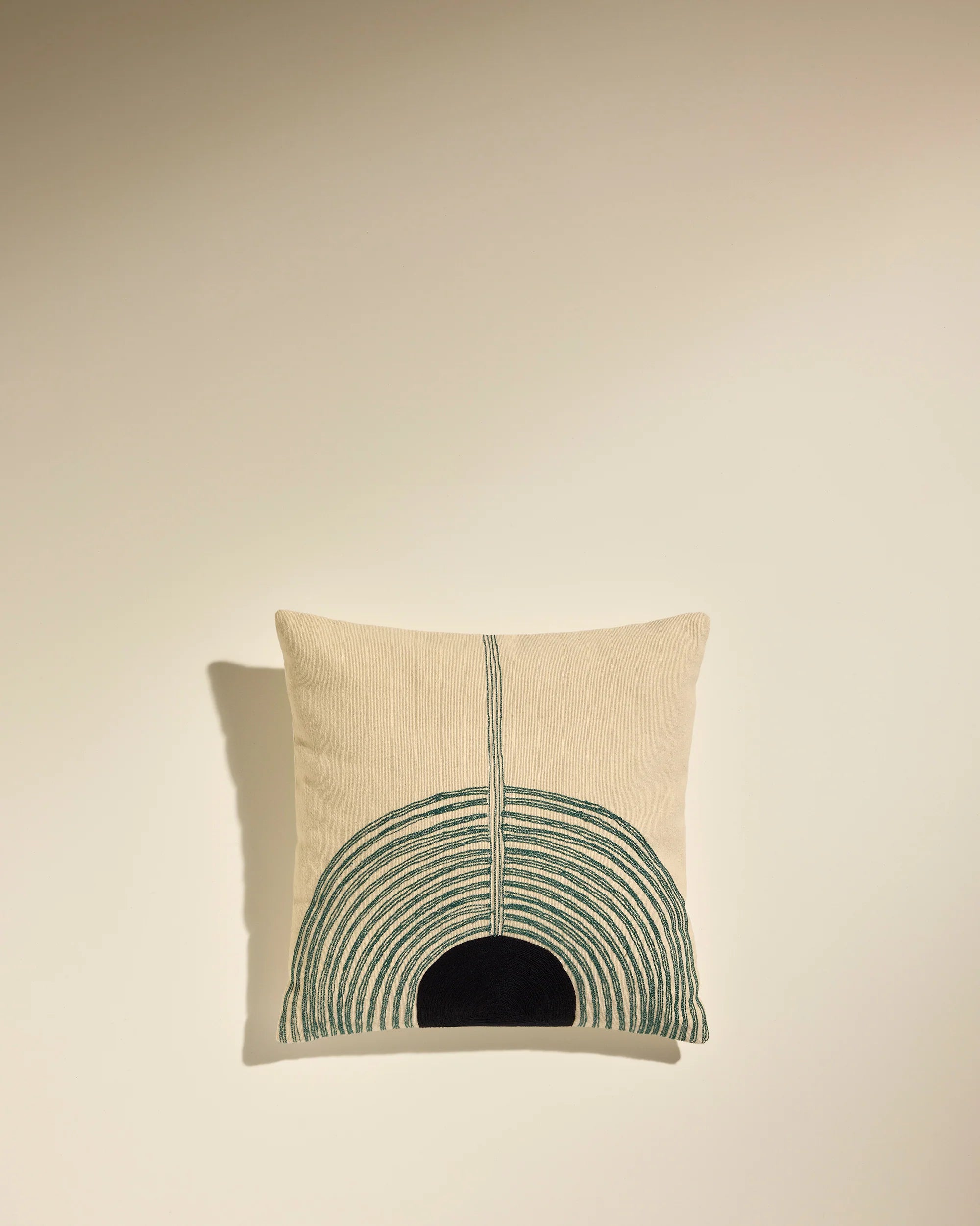 "Mirage" Kissen von Maison Sarah Lavoine