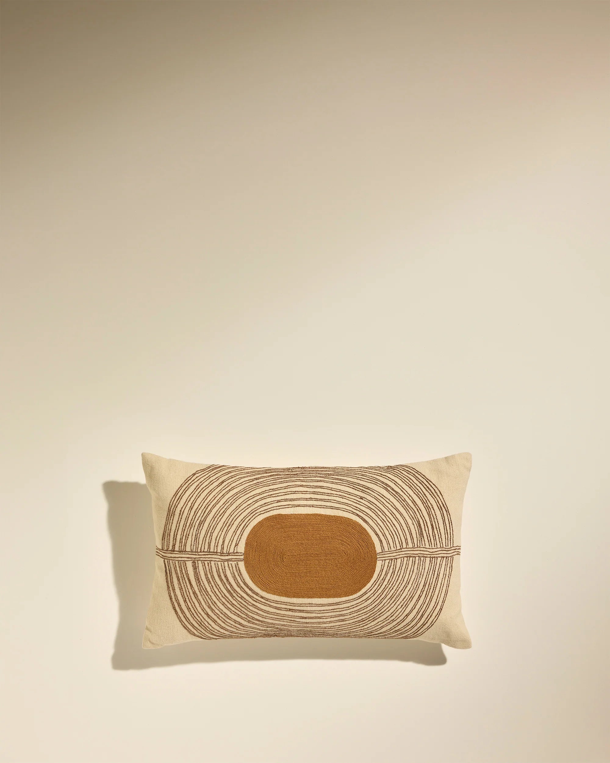 "Mirage" Kissen von Maison Sarah Lavoine