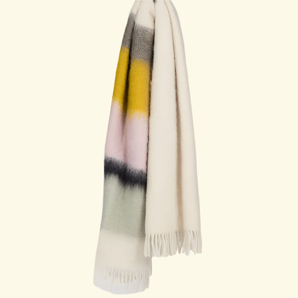 Decke aus Mohairmix in verschiedenen Farben image 1