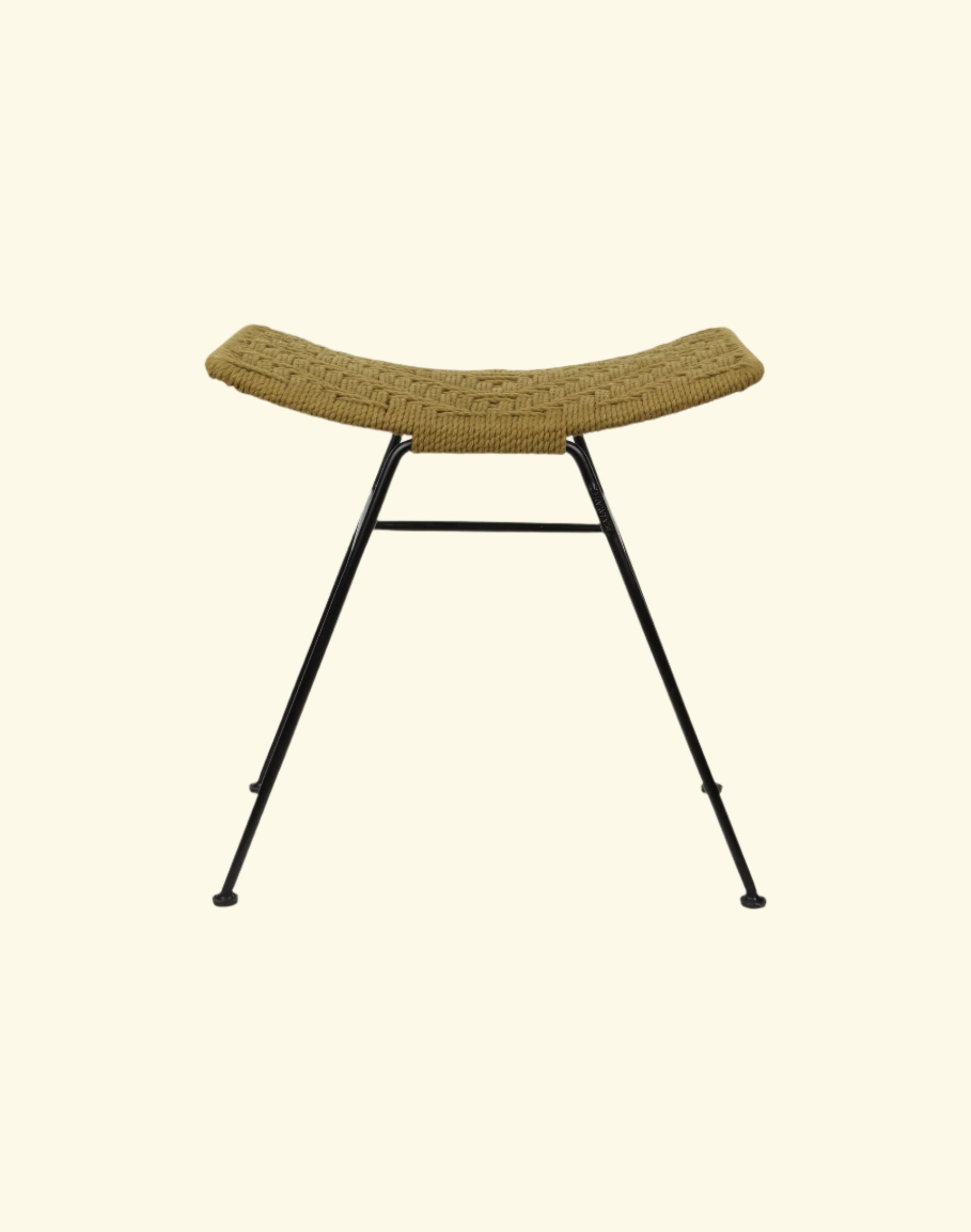 Hocker mit gewebter Oberfläche