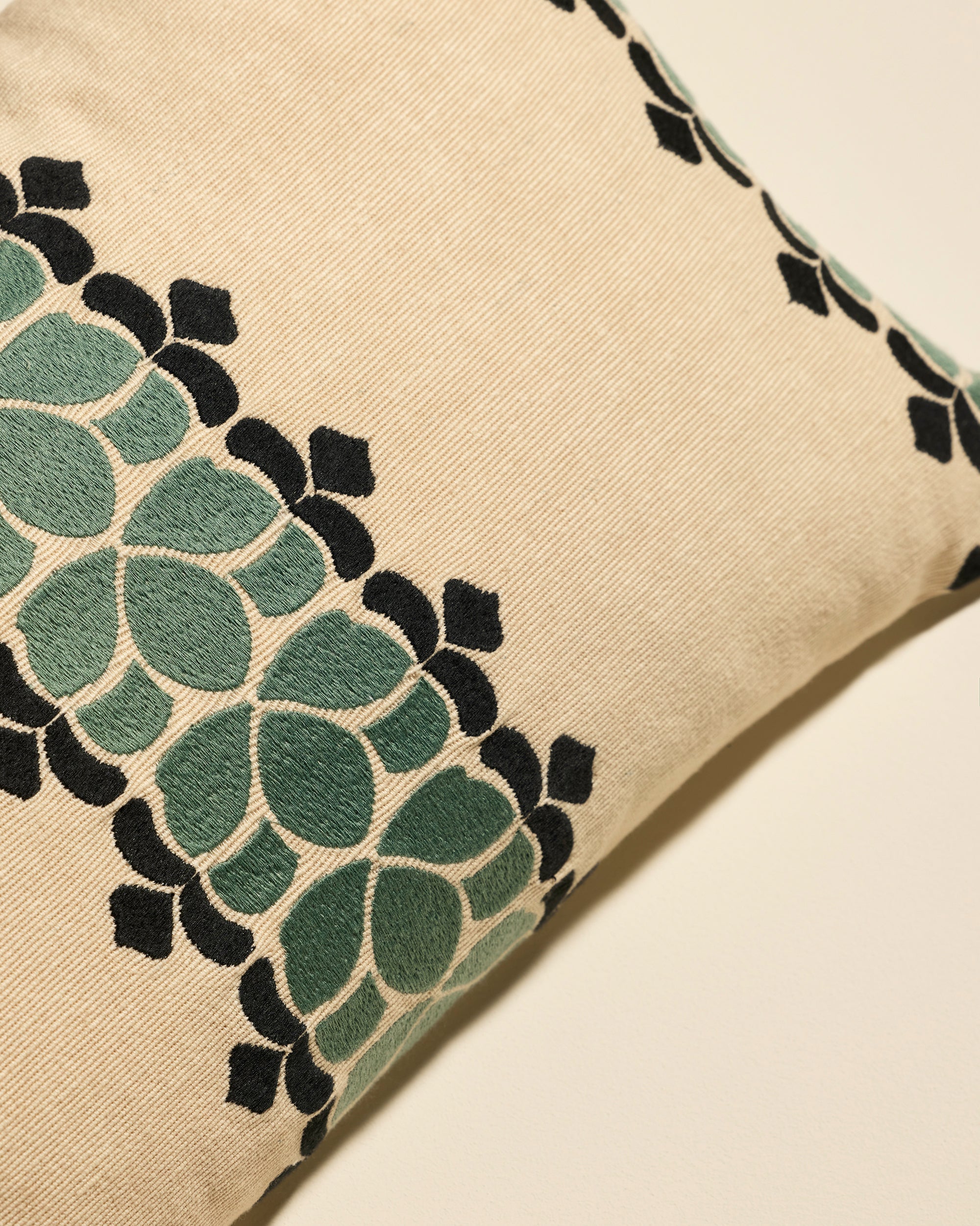 Cushion "Flore" rectangular by Sarah Lavoine