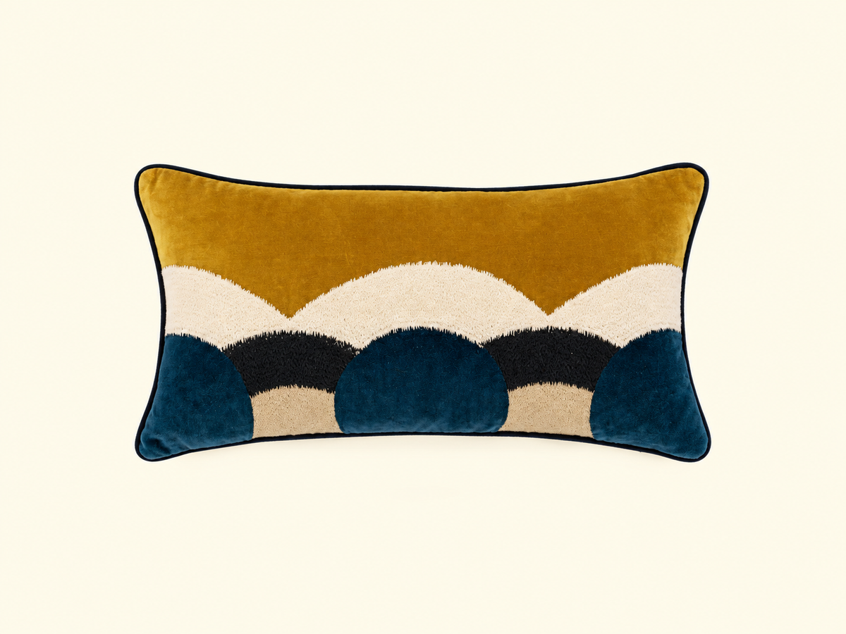Cushions from Élitis in various colors