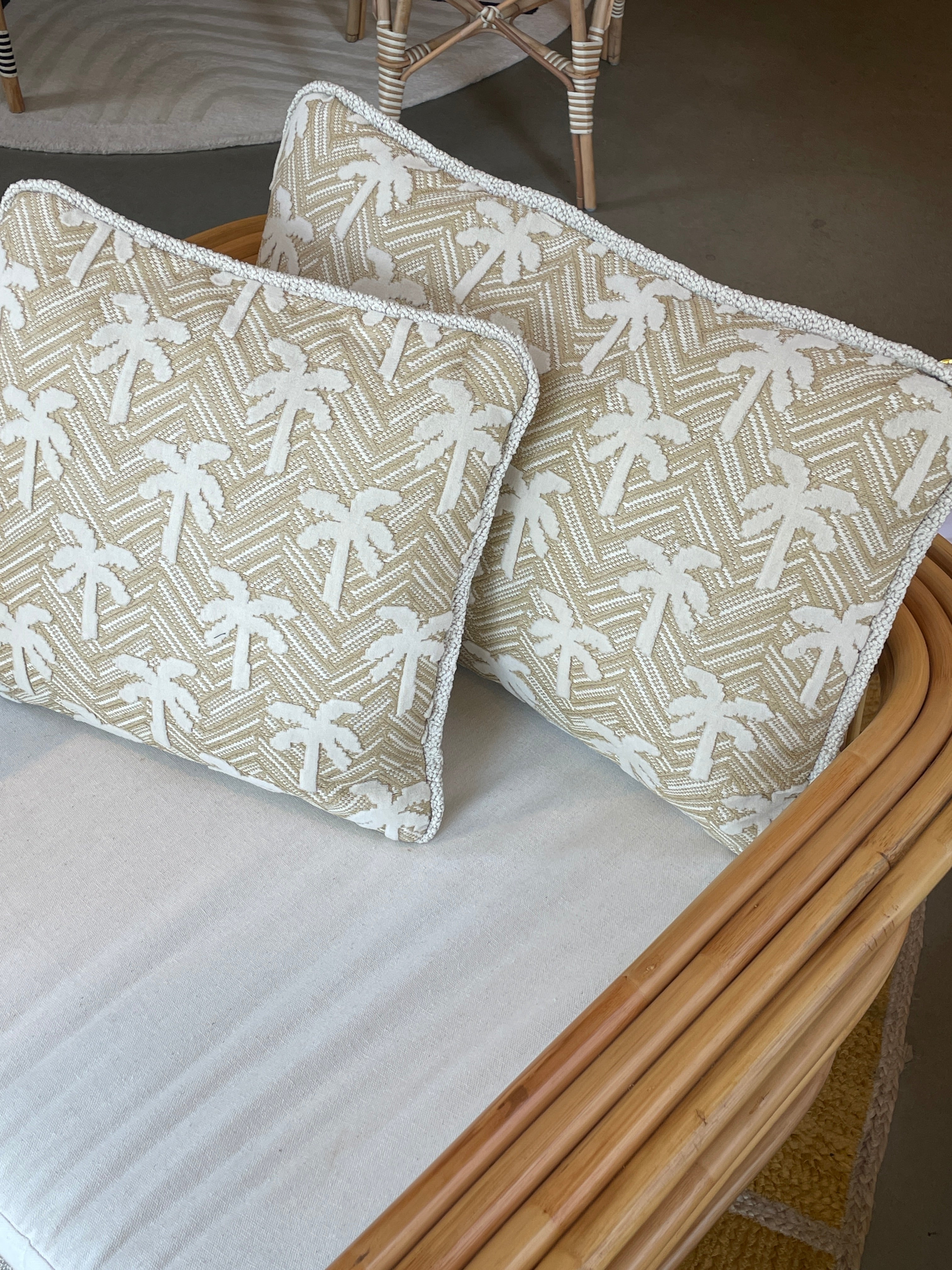 Kissen aus Outdoorstoff mit Palmen