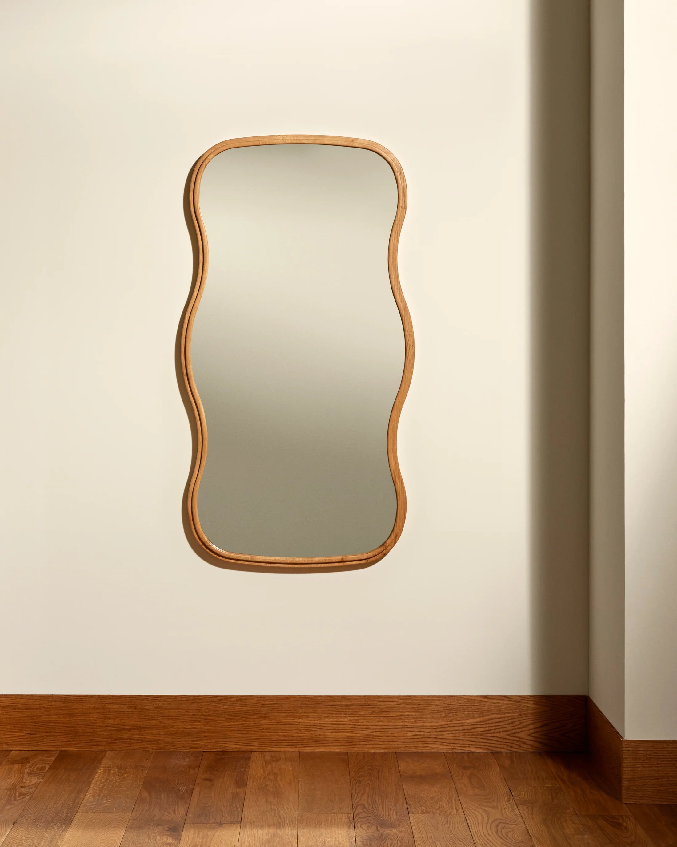 Mirror "Noto" by Sarah Lavoine