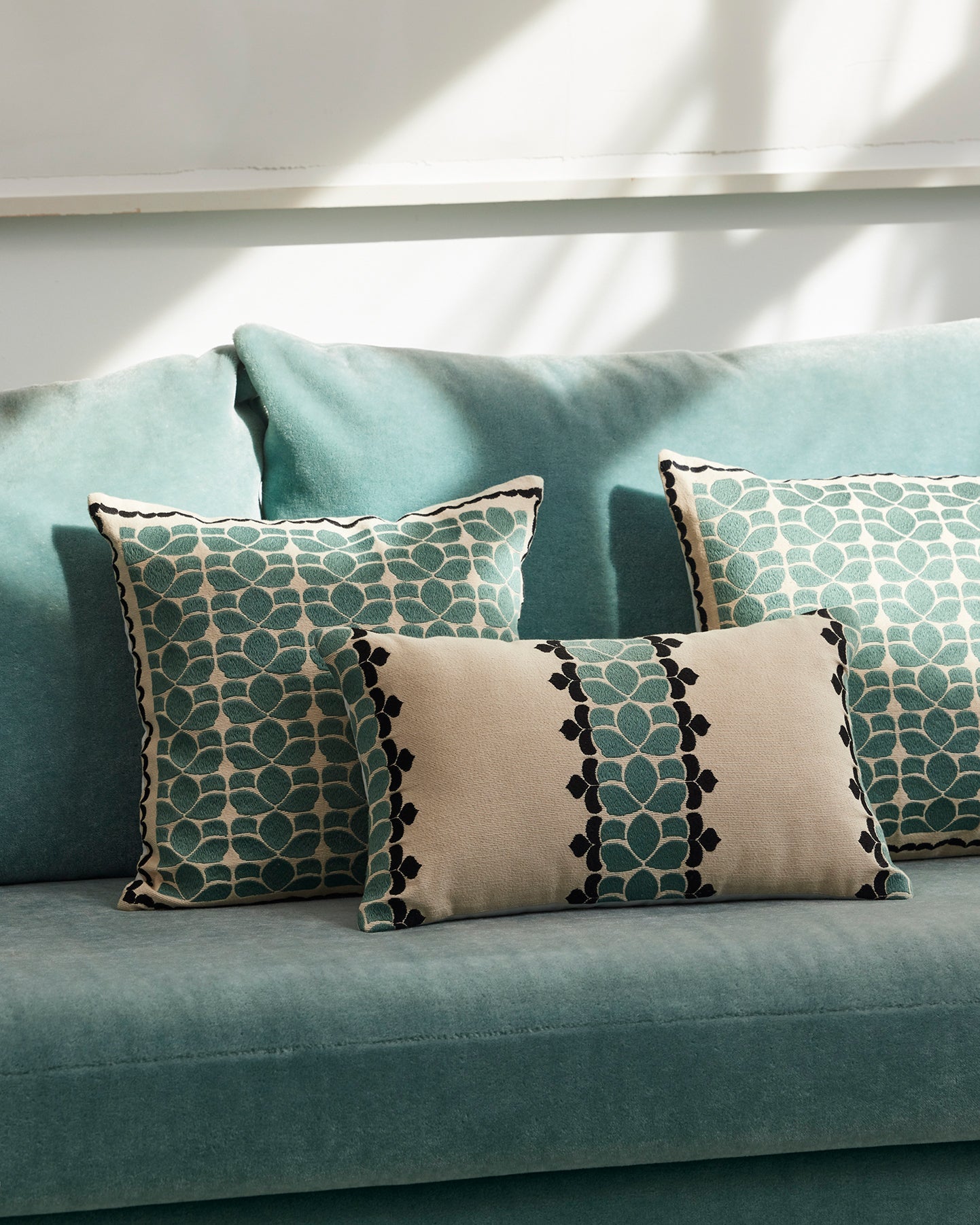 Cushion "Flore" rectangular by Sarah Lavoine
