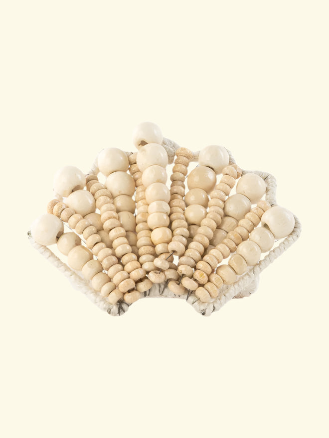 Shell-shaped napkin rings