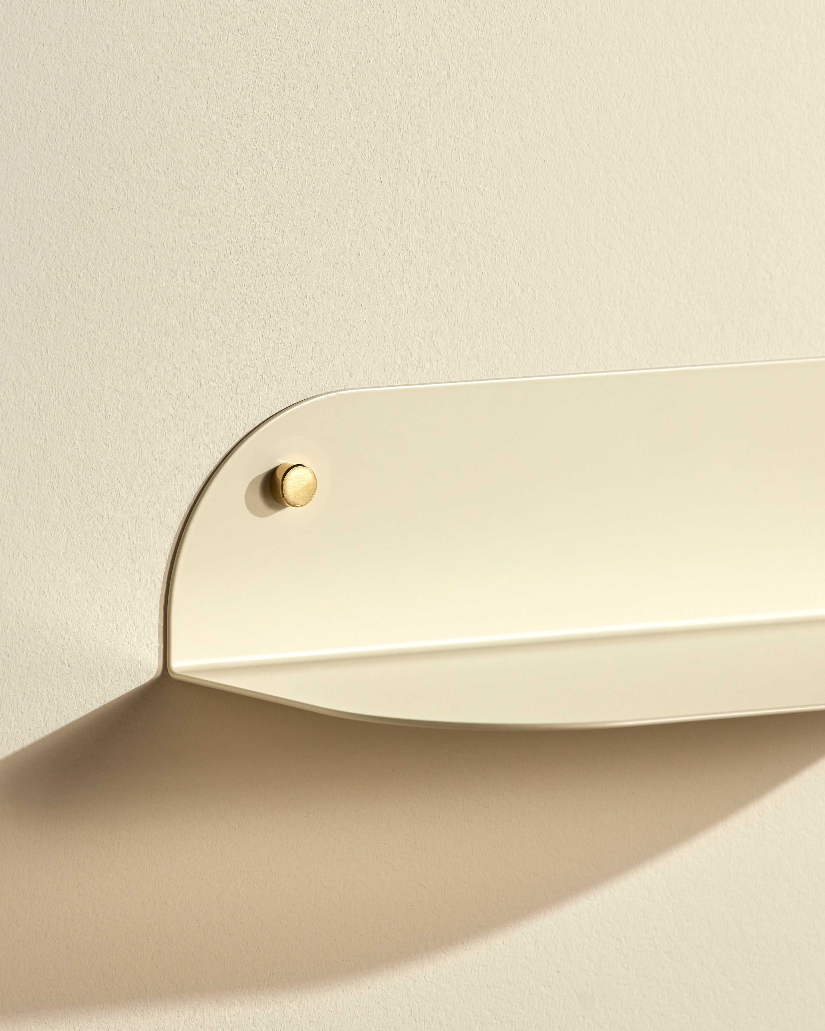 Wall shelf by Sarah Lavoine in three colors