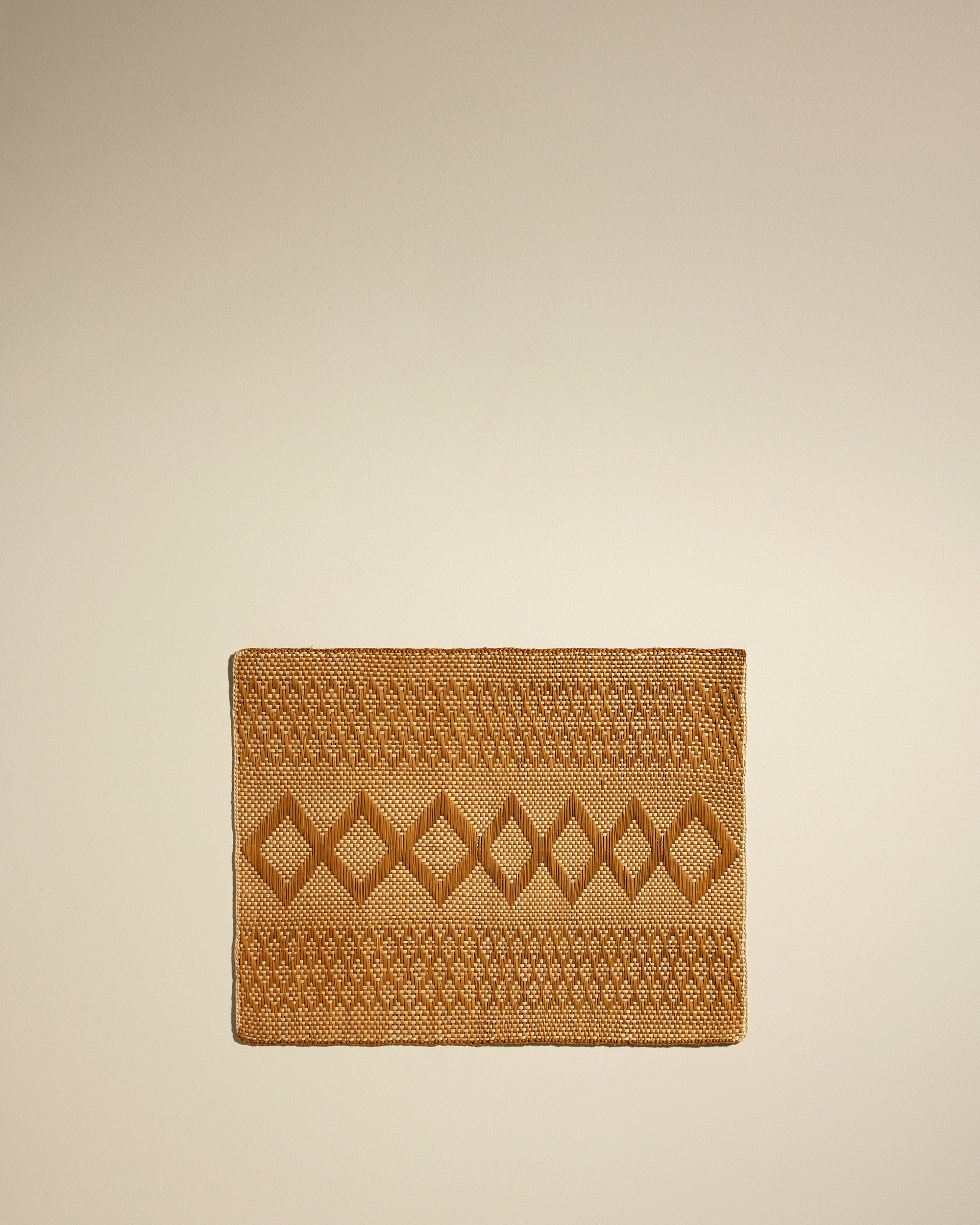 Placemat "Iraca" in three colors