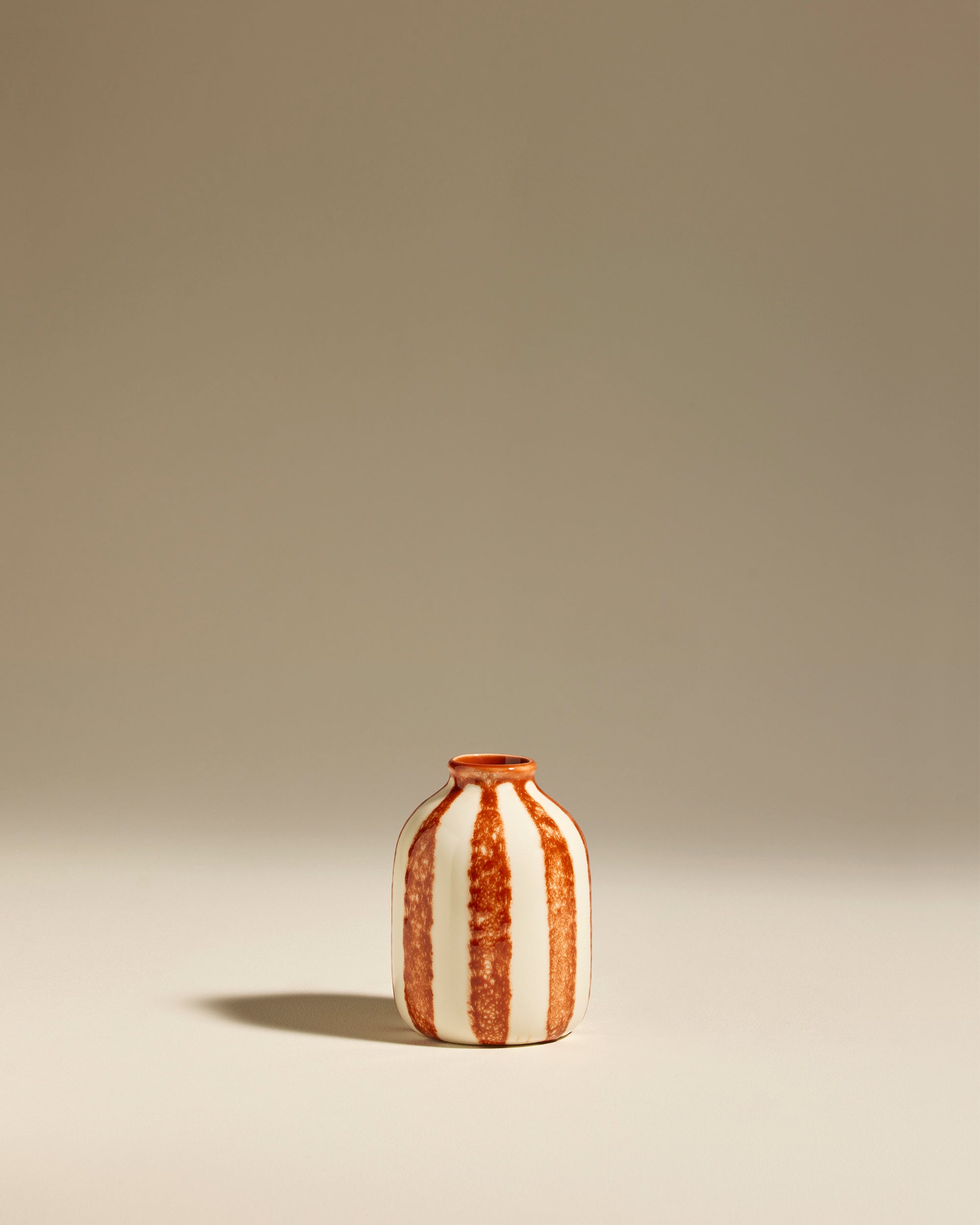 Kleine Vase "Riviera" in vier Farben