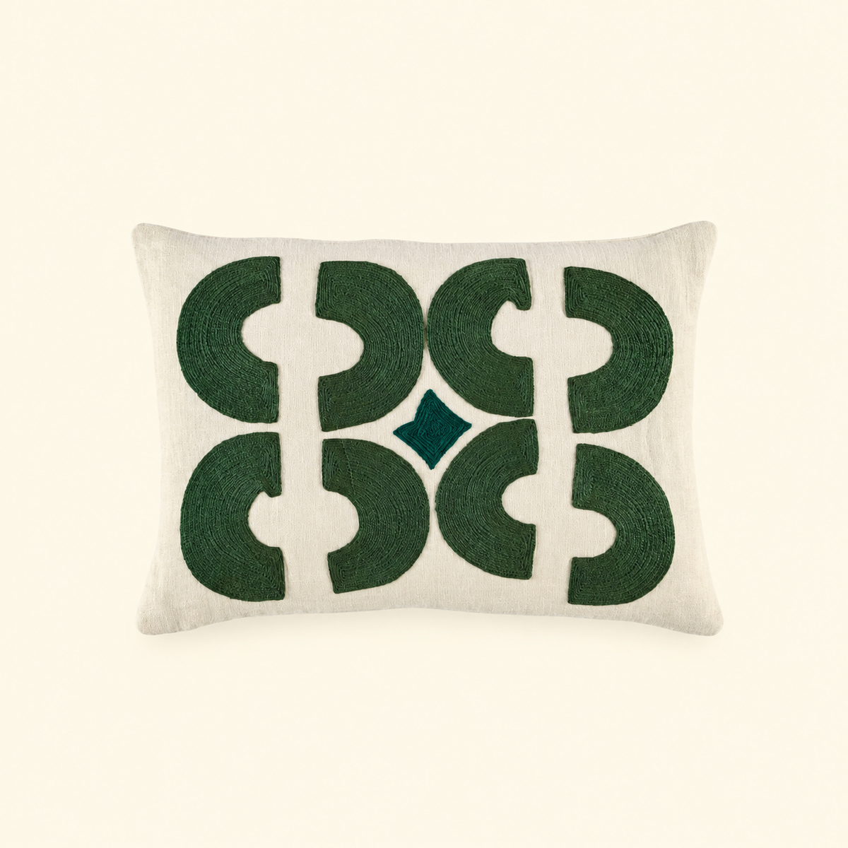 Cushions from Élitis in various colors