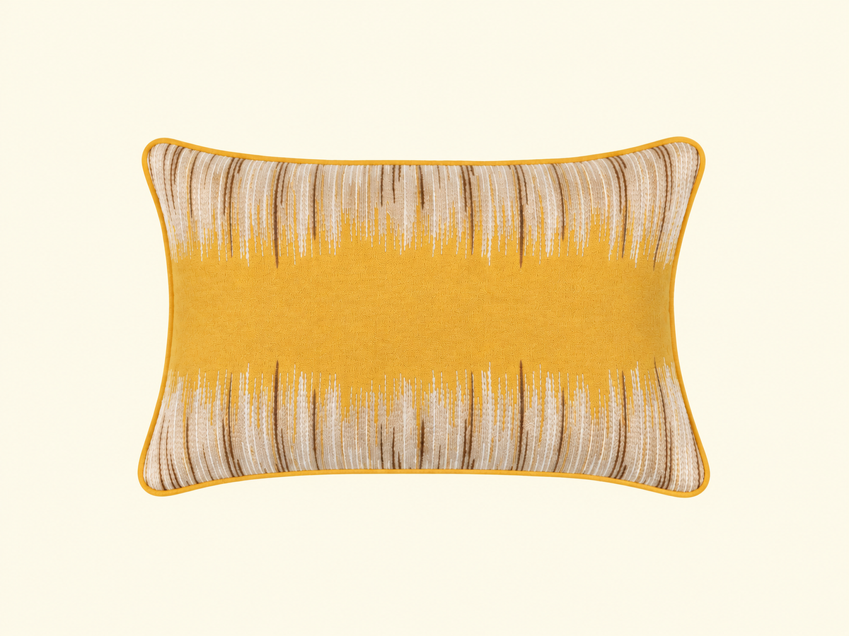 Cushions from Élitis in various colors
